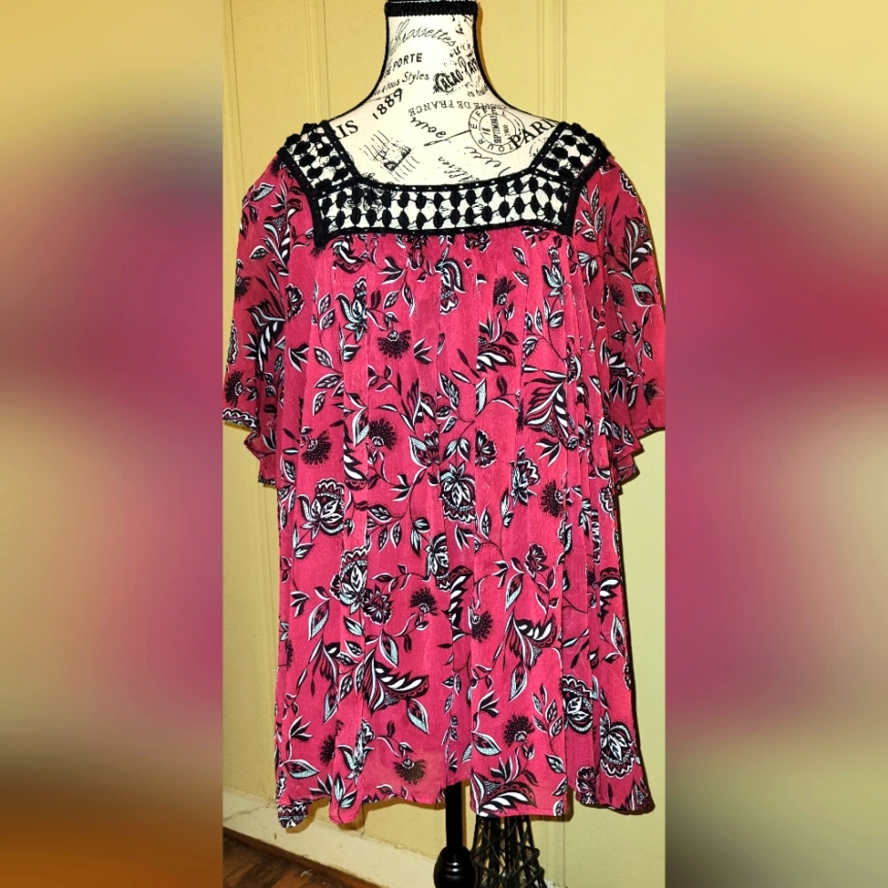 Lane Bryant Sq. Neck Blouse
